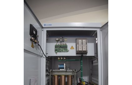 三相電機穩(wěn)壓器